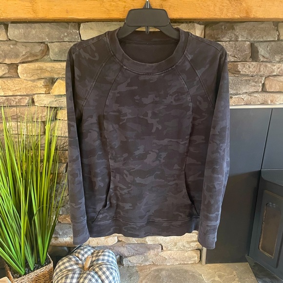 lululemon athletica Tops - Lululemon Camo Scuba Crew - Size 10